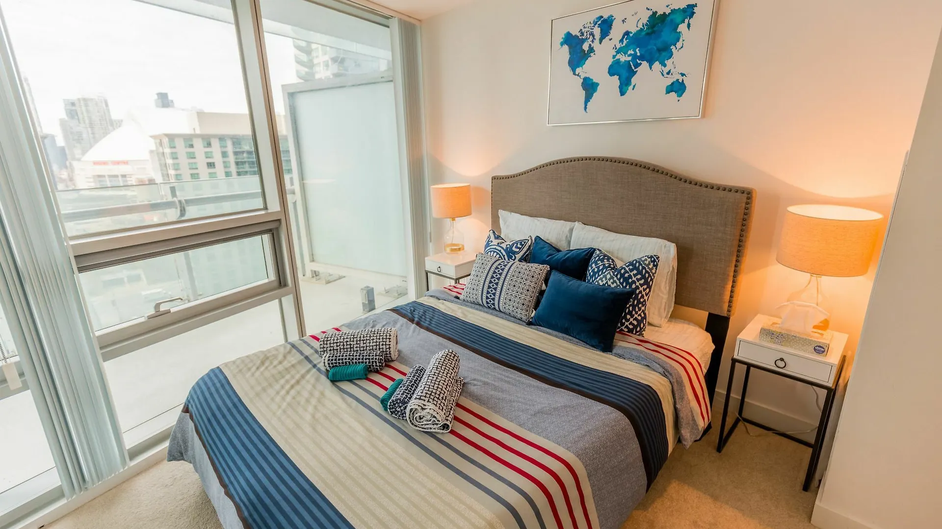 Hotel Ice Premier Suites Toronto